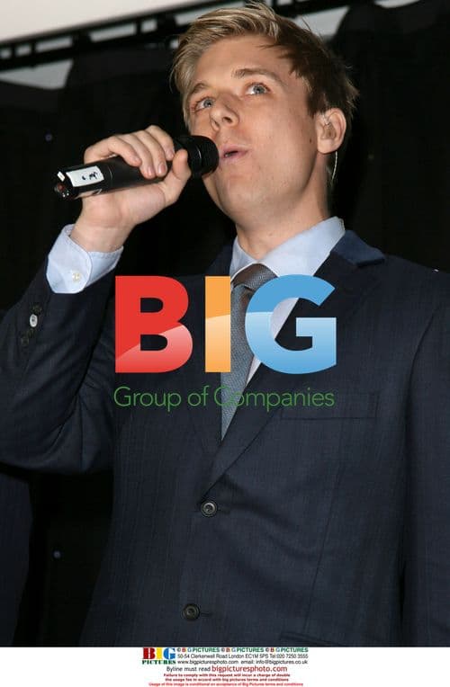 Jon Ansell of G4 performs at Trafford Centre lights