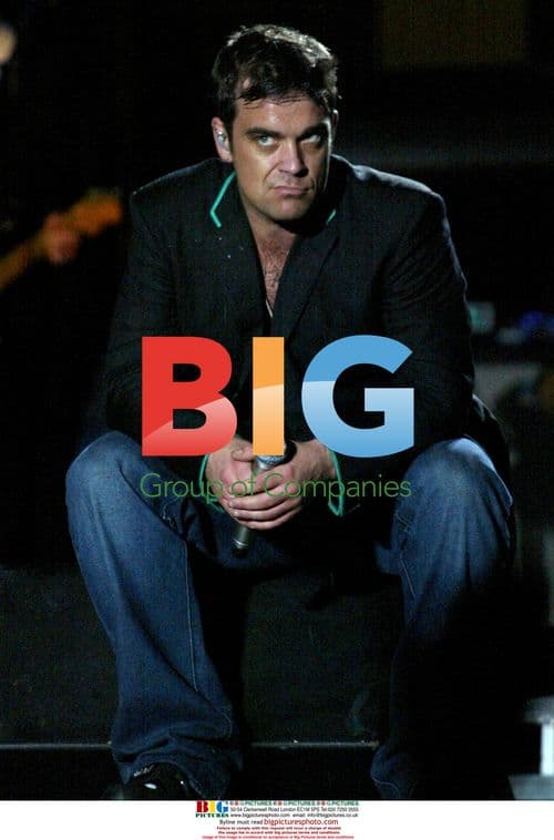 Robbie Williams at Mexico City Tour