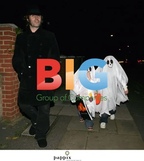 Liam Gallagher with kids trick-or-treating