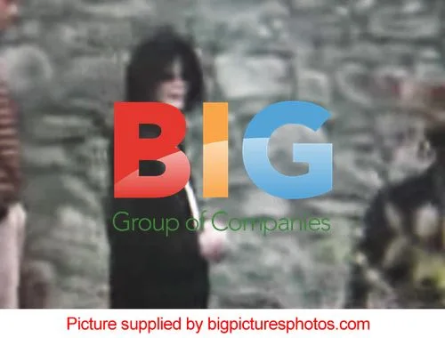Michael Jackson Records New Material in Ireland
