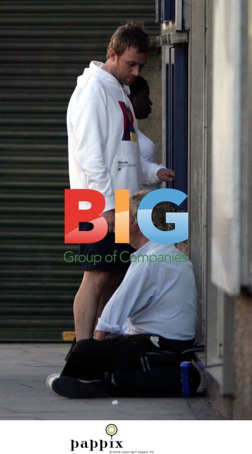 Damon Albarn spotted in London with spot on leg