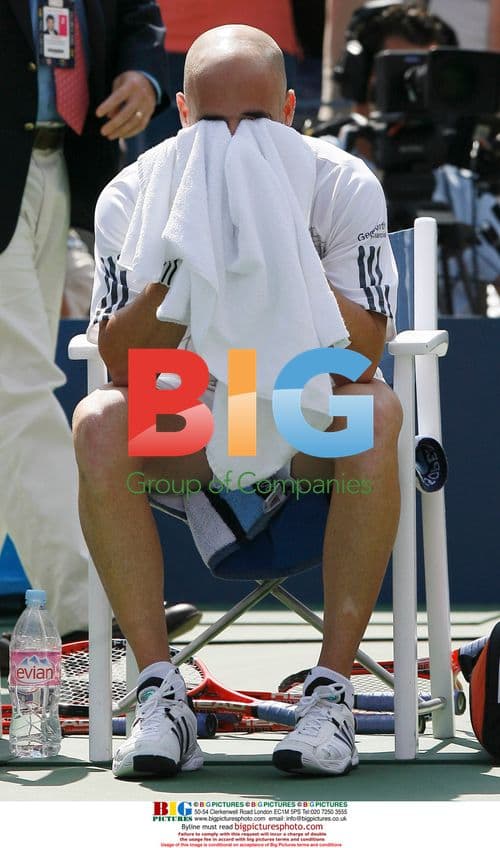 Andre Agassi cries after final match