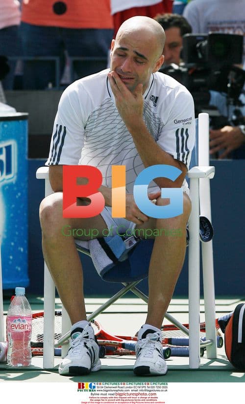 Andre Agassi cries after final match loss