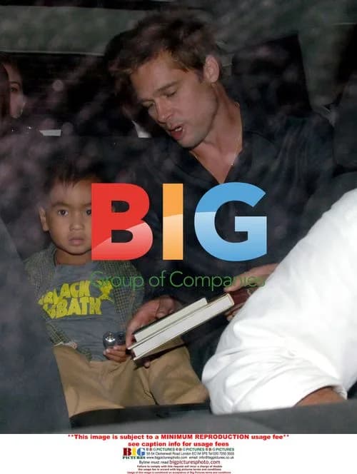 Angelina Jolie and Brad Pitt with children in New Orleans