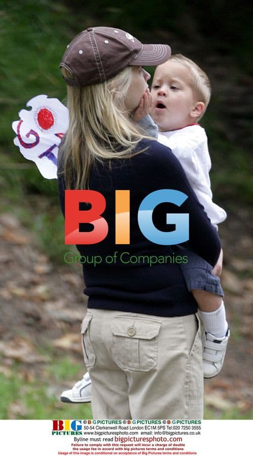 Reese Witherspoon Watches Daughter's Soccer Game