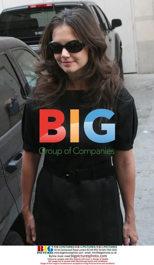 Katie Holmes Goes Shopping After Having Baby