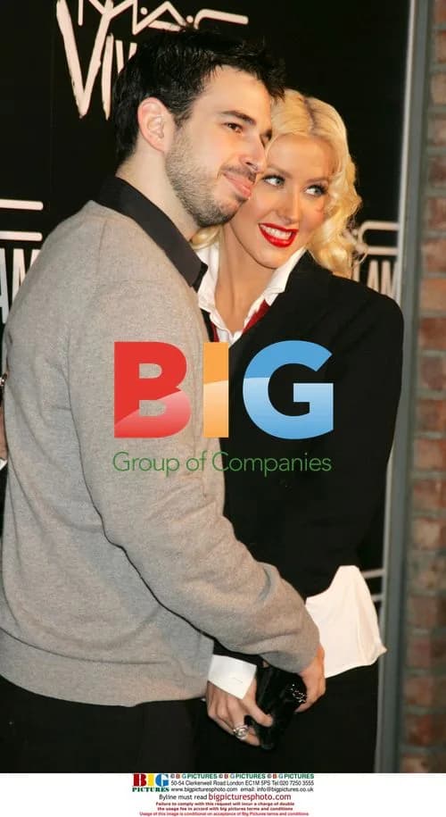 CHRISTINA AGUILERA and JORDAN BRATMAN at MAC Dinner