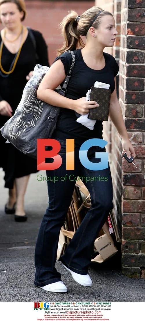 Coleen Rooney leaving beautician's