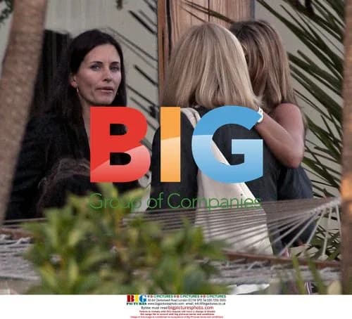 Jennifer Aniston and Courteney Cox at Beach Party