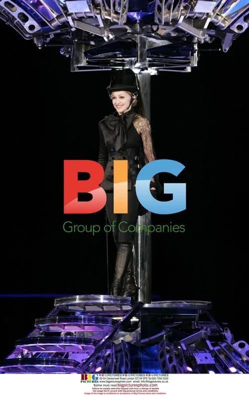 Madonna performs in Moscow