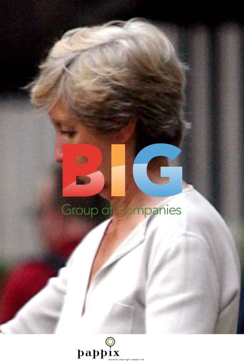 Sue Lawley posts letter in London