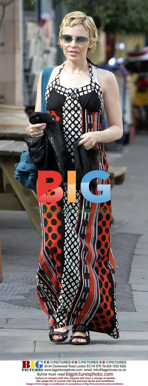 Kylie Minogue Enjoys Late Summer Stroll