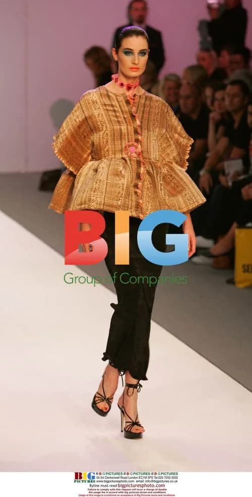 Model Erin O'Conner at London Fashion Week