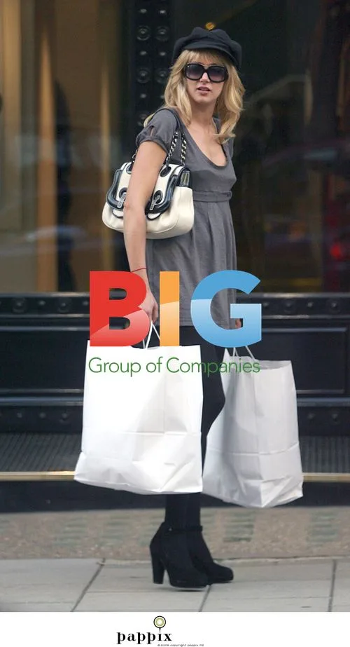 Kimberly Stewart shopping in London