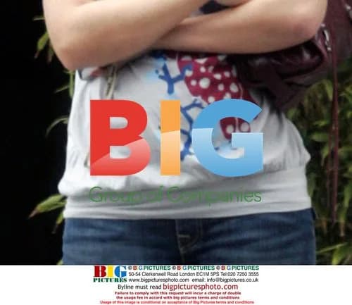 Tori Spelling Pregnant