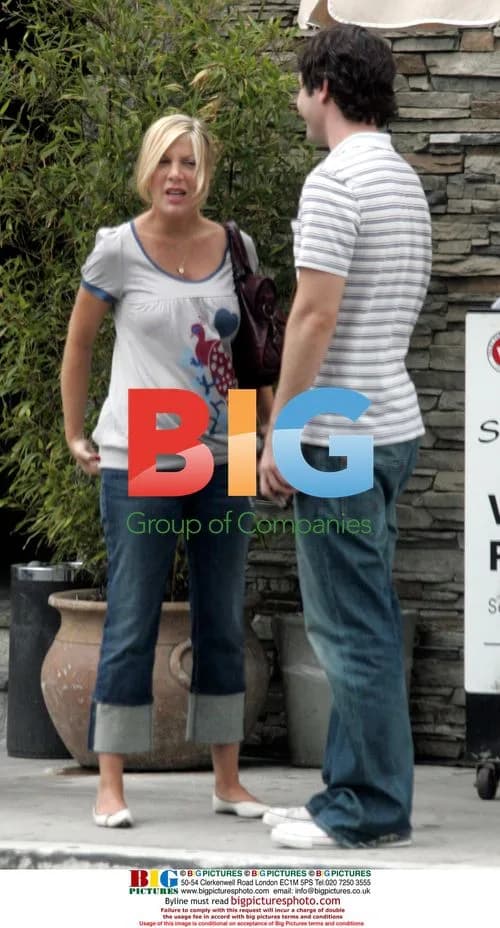Tori Spelling Pregnancy Reveal