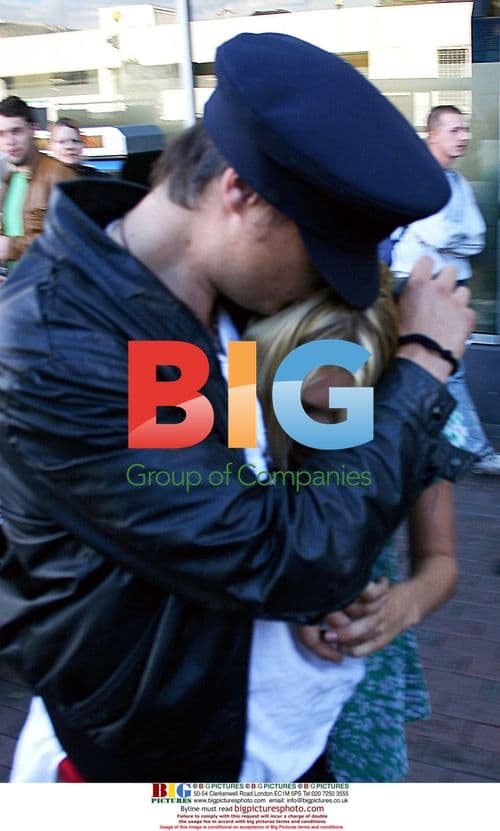 Pete Doherty and Kate Moss Arrive in Dublin