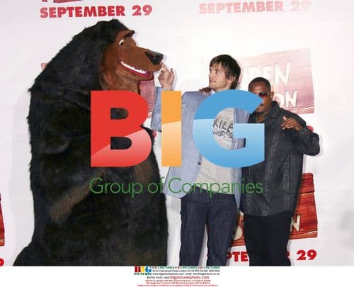 Ashton Kutcher & Martin Lawrence at Open Season Premiere