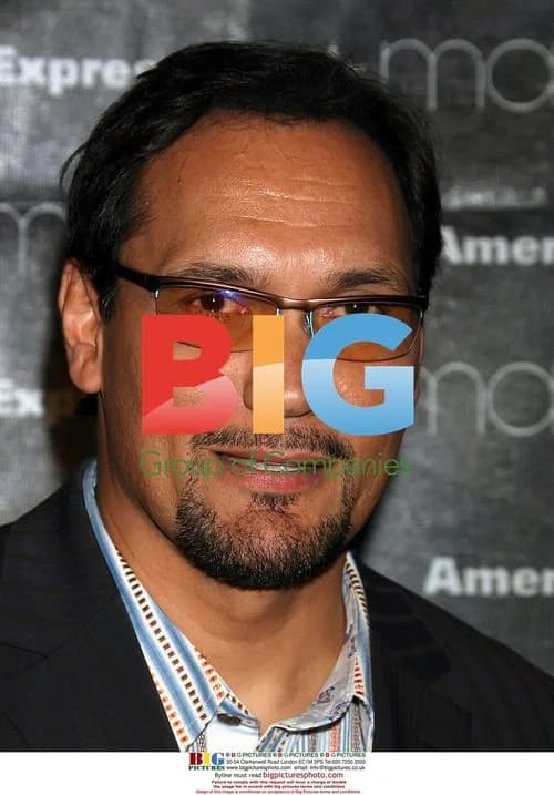Jimmy Smits at 2006 Macy's Passport Fundraiser