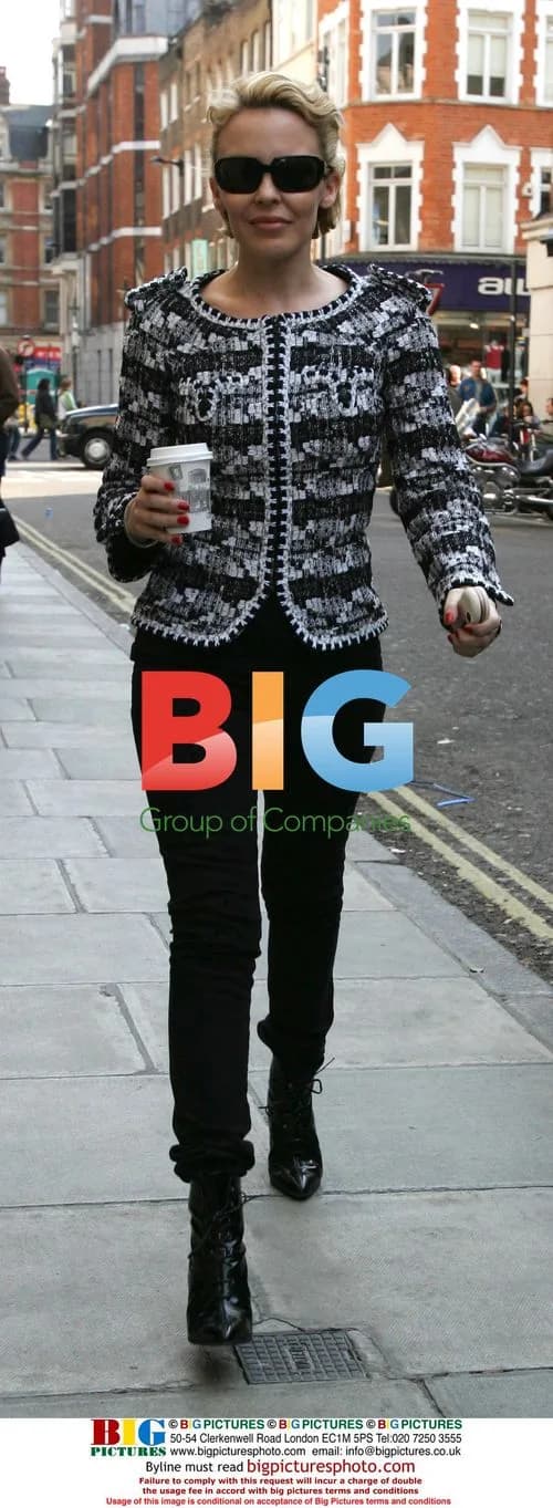 Kylie Minogue visits Soho cafe
