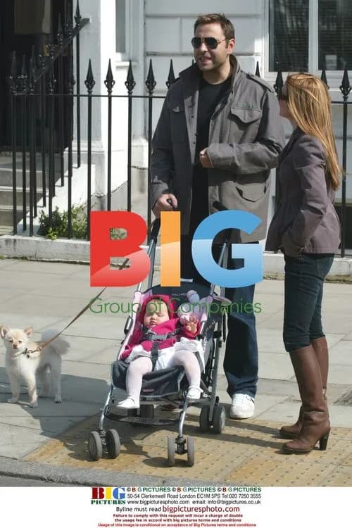 Geri Halliwell and David Walliams stroll with kids