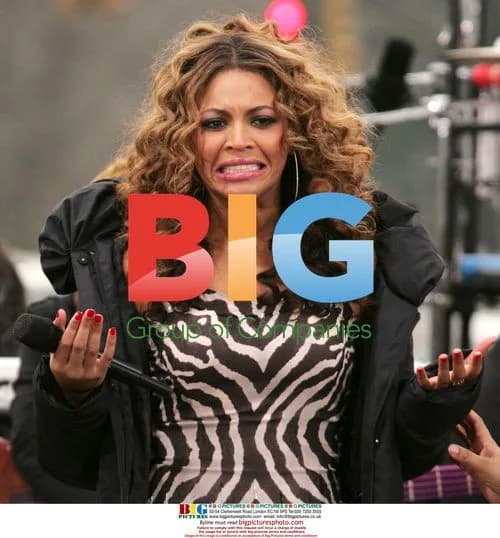 BEYONCE KNOWLES performs on 'The Early Show'