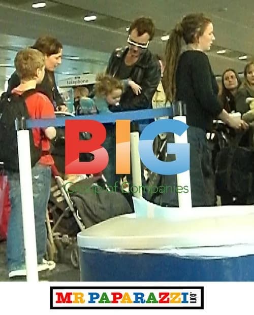 Jude Law Takes Budget Flight with Kids