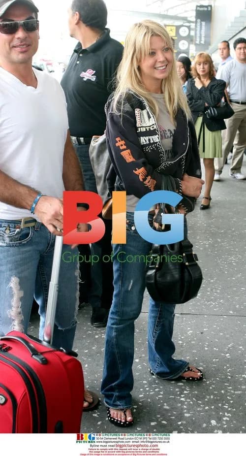 Tara Reid Arriving at Mexico City Airport