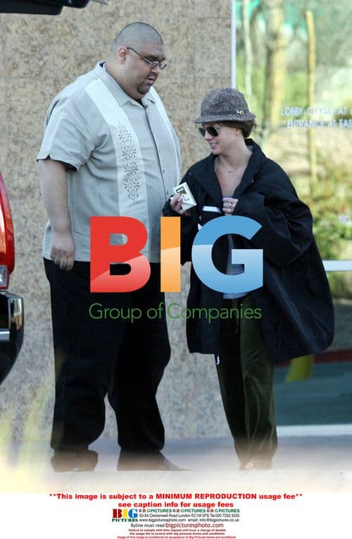 Britney Spears Leaving Liposuction Clinic