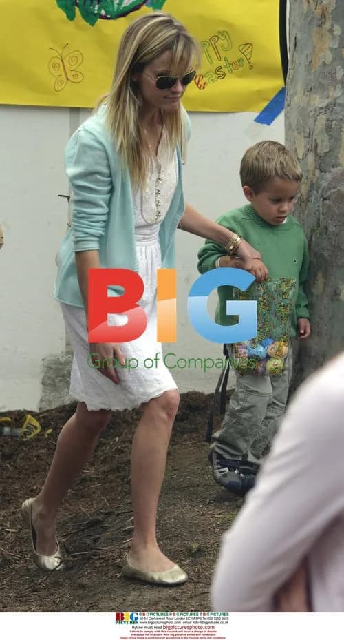 Reese Witherspoon with kids on Easter