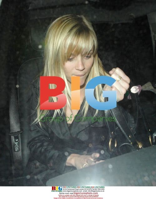 Reese Witherspoon leaving Mr. Chows