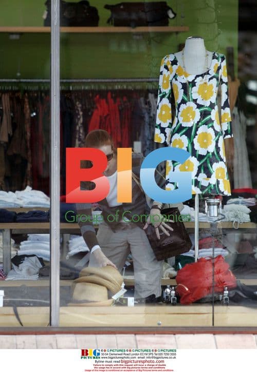 Marcia Cross Runs Errands in Santa Monica