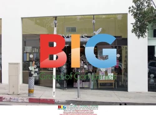 Marcia Cross Shops in Santa Monica