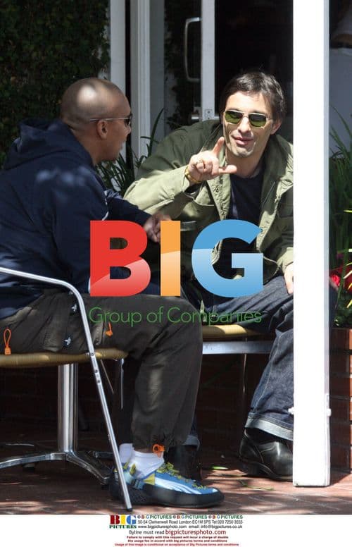 Olivier Martinez outside Mauro's Cafe