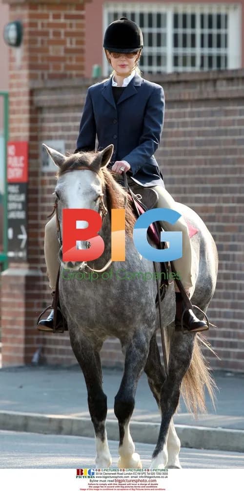 Nicole Kidman Rides Horse in Sydney