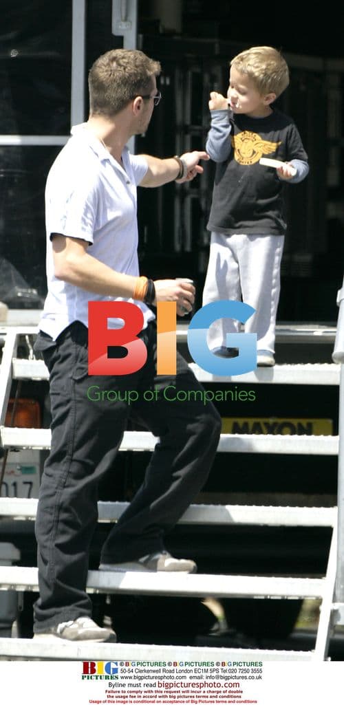 Ryan Phillippe and son Deacon on film set