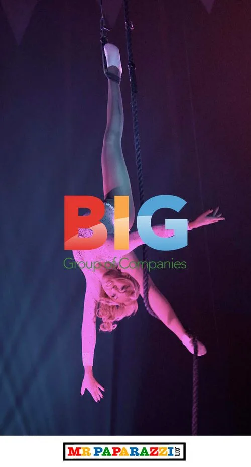 Grace Adams-Short Cirque Du Celebrite Performance