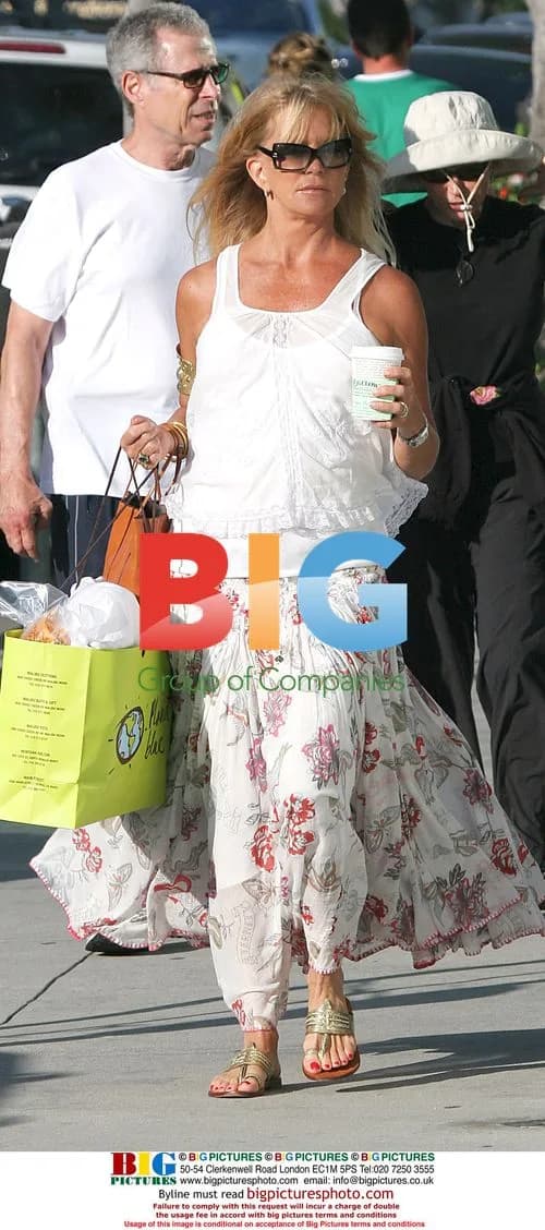 Goldie Hawn's Gypsy Style Shopping