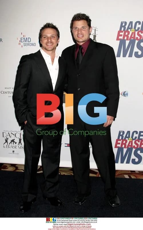 Nick Lachey and Drew Lachey at Race to Erase MS Benefit