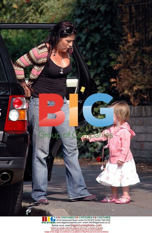 Jessie Wallace struggles with old home