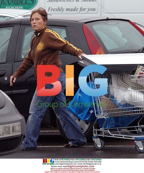 Jessie Wallace at IKEA