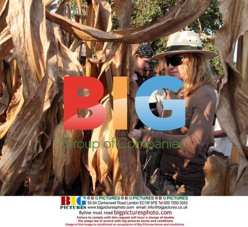 Madonna tours Malawi with daughter Lourdes