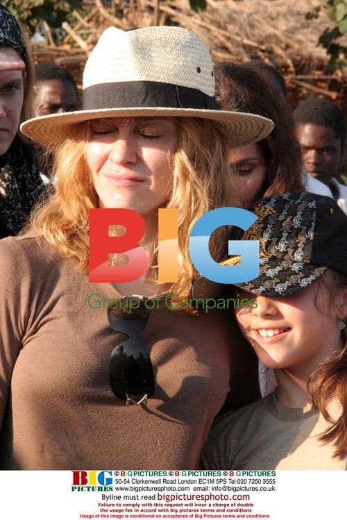 Madonna visits farmers in Malawi