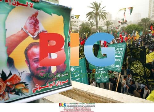 Palestinians Rally for Prisoner Release