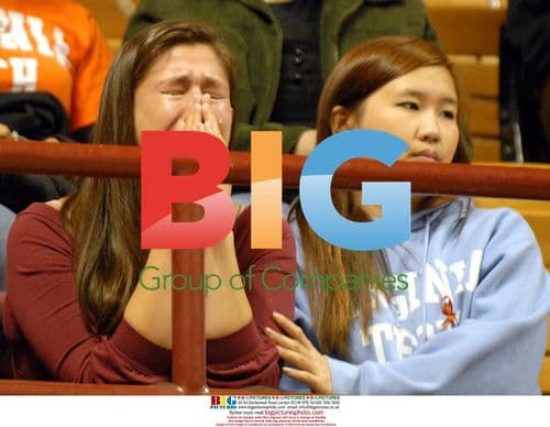 Students Cry During Virginia Tech Convocation