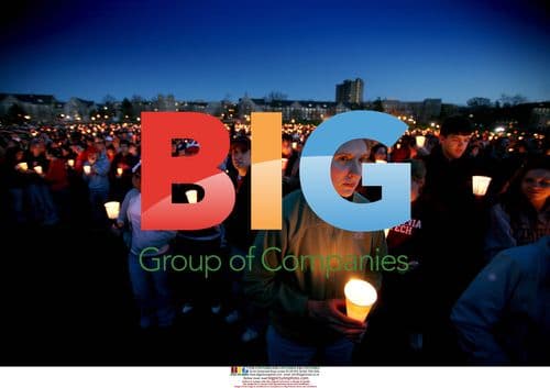 Mourning students at Virginia Tech after massacre