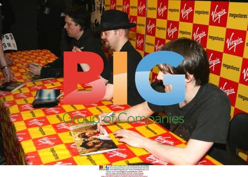 Ash Perform and Sign at Virgin Megastore, Manchester