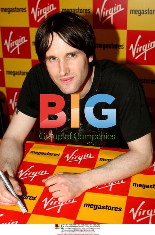 Ash perform and sign at Virgin Megastore