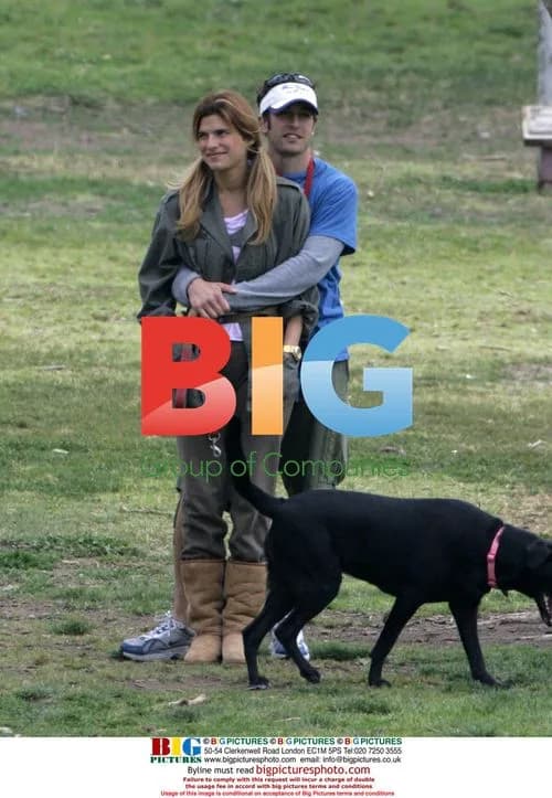 Jason Biggs and Lake Bell at dog park
