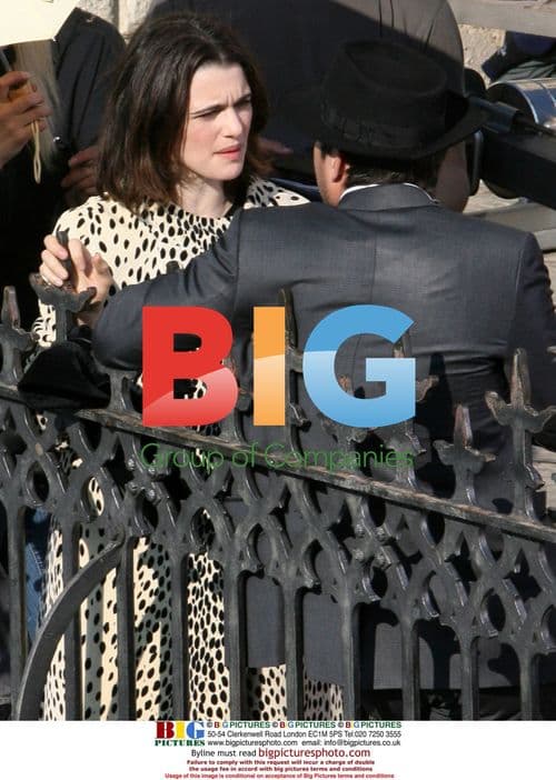 Rachel Weisz and Mark Ruffalo on set of The Brothers Bloom